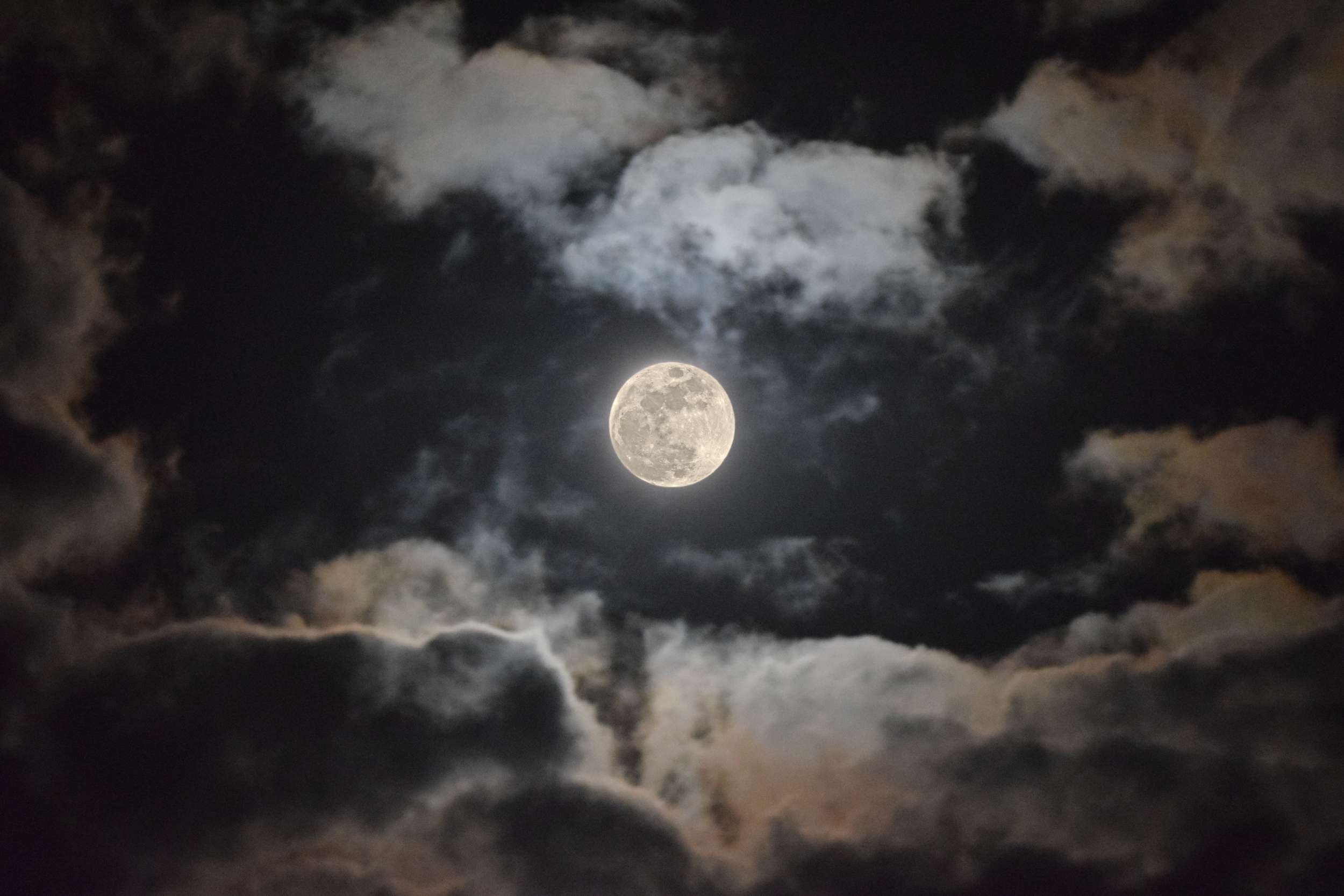 Enseñanzas meteorológicas de la luna